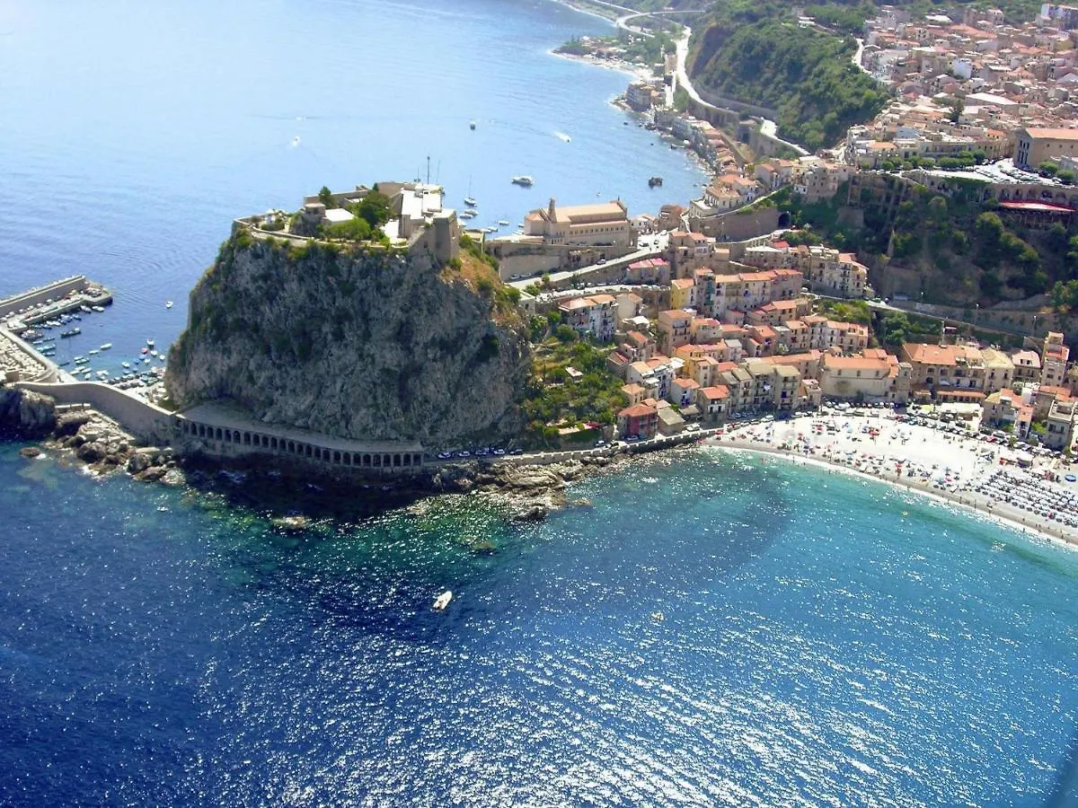 *** Hotel Villa La Fenice Reggio Calabria Italia